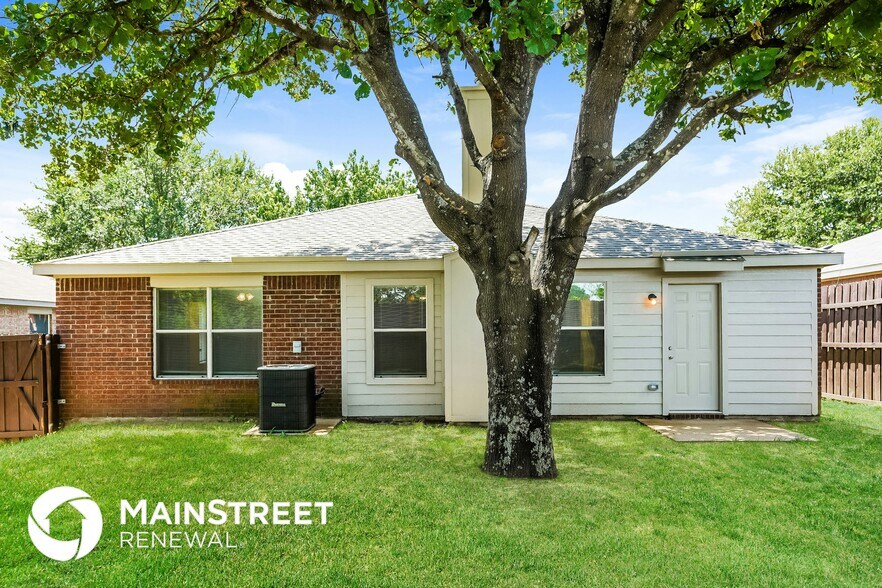 Building Photo - 111 Oakhurst Dr