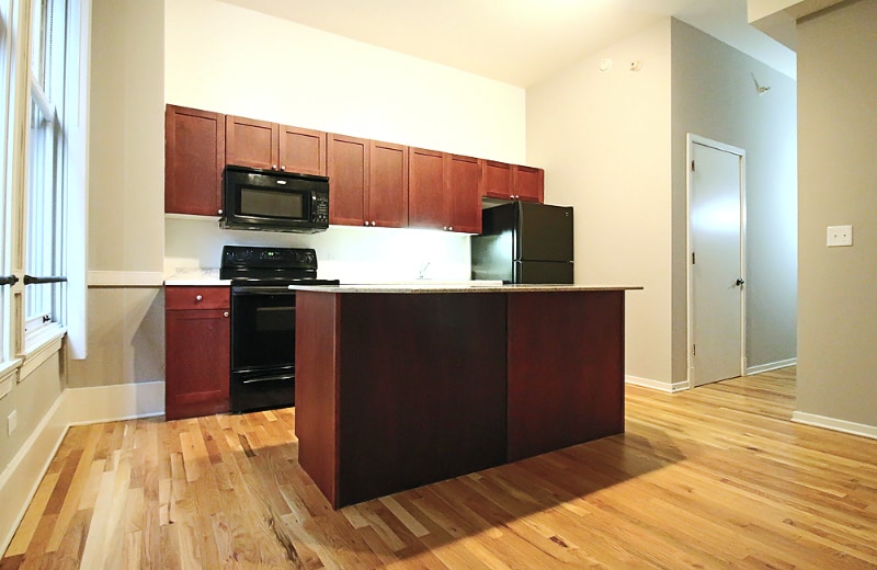 Building Photo - 339 S Dearborn St