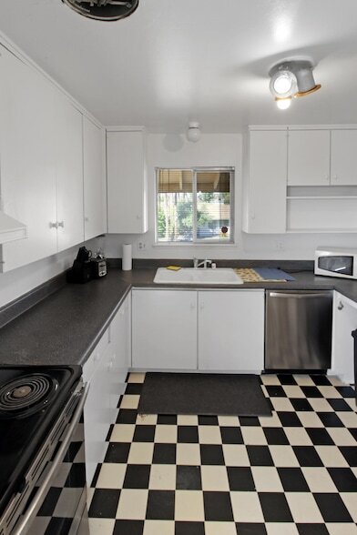 Building Photo - 77900 Michigan Dr