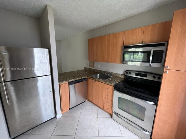 Building Photo - 4017 N University Dr