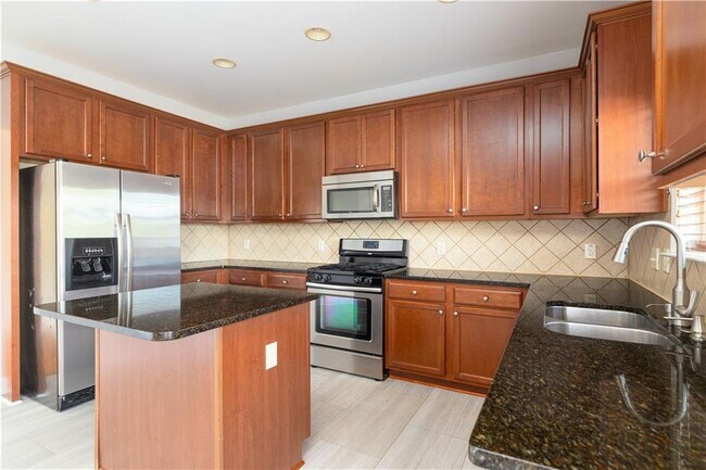 Building Photo - 2425 Delamore Chase