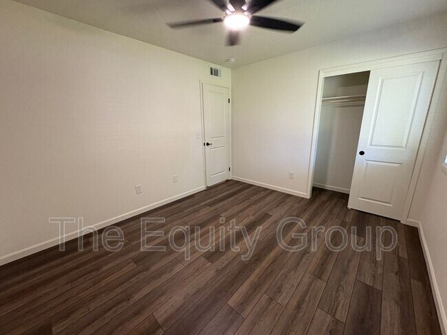 Building Photo - 2918 S Willis Ct