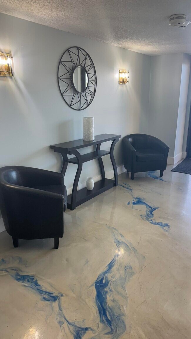 Building Photo - 9370 SW 8th St