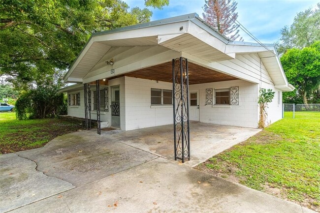 Building Photo - 145 Beverly Dr