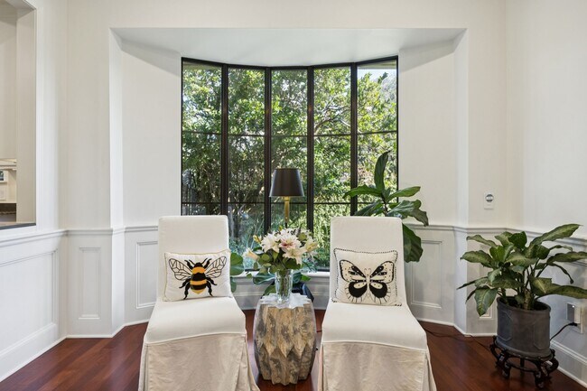 Building Photo - 4964 Post Oak Timber Dr