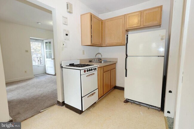 Building Photo - 804 Rancocas Ave