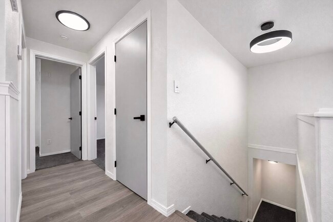 Building Photo - Fox Ridge