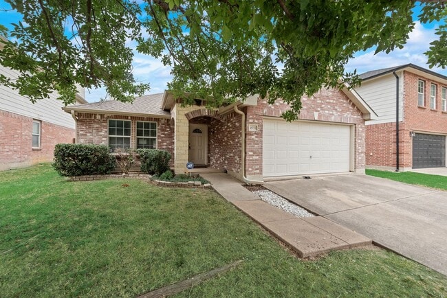 Primary Photo - Charming & Spacious 3 Bedroom In North Keller