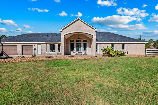 Building Photo - 11601 King George Ct