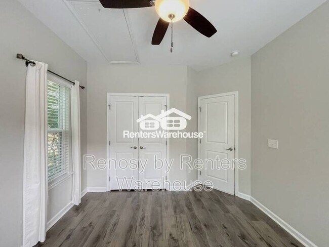 Building Photo - 521 Charles Porteus Ln