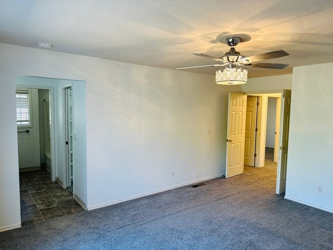 Building Photo - Charming Cascade Park One Level Home