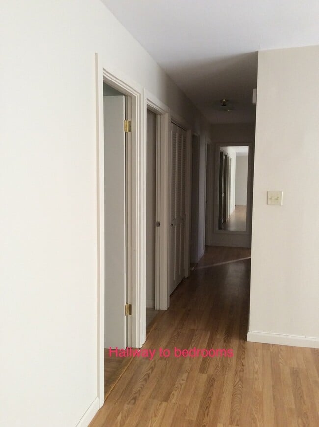 Building Photo - Manoa House for rent