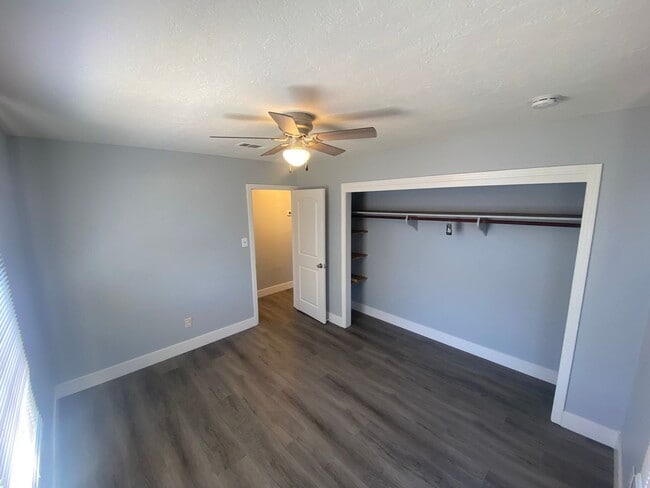 Building Photo - $2490 / 2 BR - GORGEOUS RECENTLY REMODELED CENTRAL LIVERMORE DUPLEX UNIT