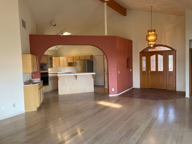 Building Photo - HOUSE - WEST SEDONA - PANORAMIC VIEWS/ GAT...