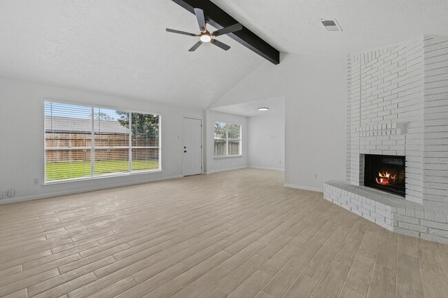 Building Photo - 7618 Breda Dr