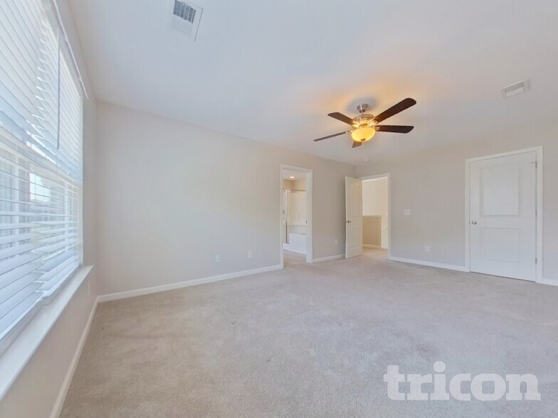 Building Photo - 409 Eastfair Dr