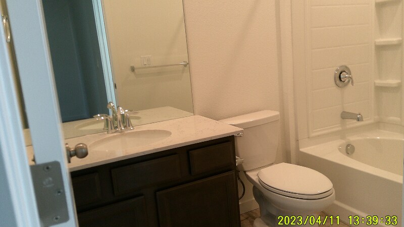 Building Photo - 5375 Euclid Dr
