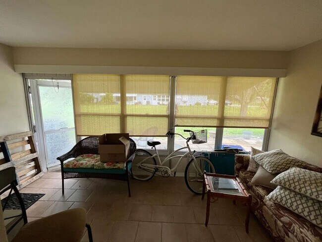 Building Photo - 1 bedroom 1 bath Villa in Delray Beach -55...