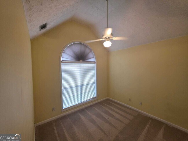 Building Photo - 323 Bald Eagle Way