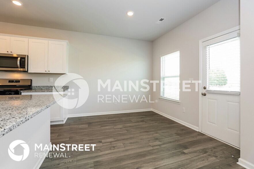 Building Photo - 2408 Curbow Dr