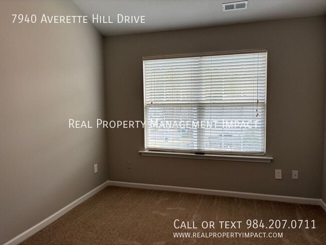 Building Photo - 7940 Averette Hill Dr