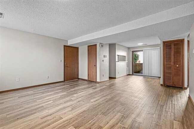 Building Photo - $1,250 | 2 Bedroom, 1 Bathroom Condo | No Pets | Available for Immediate Move In!