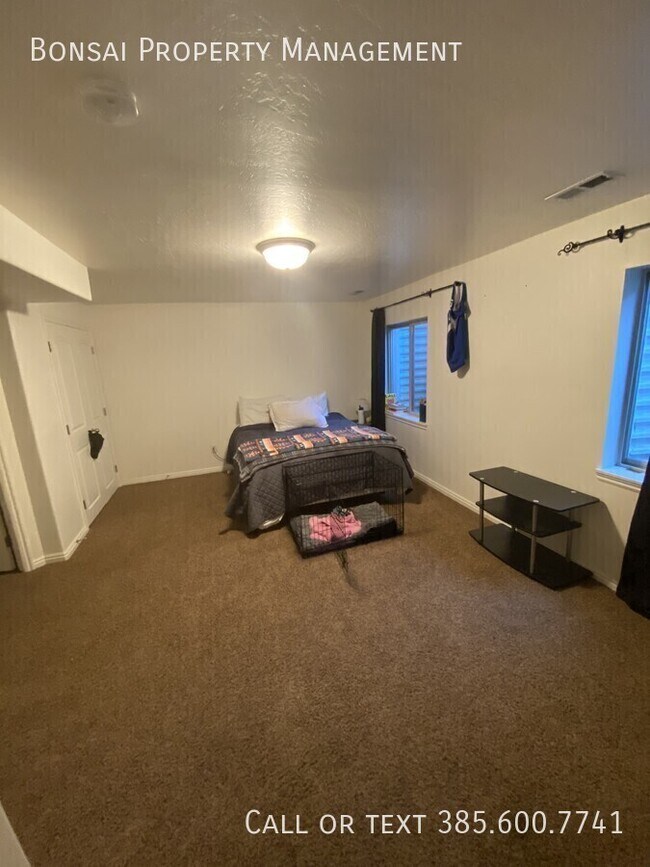 Building Photo - 603 E 60 S