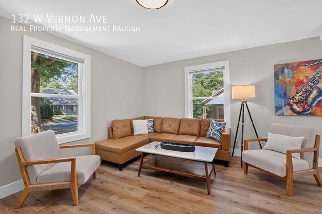 Building Photo - 132 W Vernon Ave