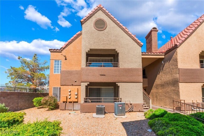 Building Photo - 2200 S Fort Apache Rd