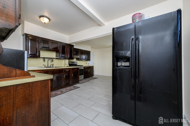 Building Photo - 1 Ovington Ave