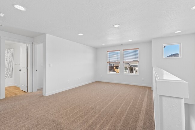 Building Photo - 1626 Dragon Tail Pl