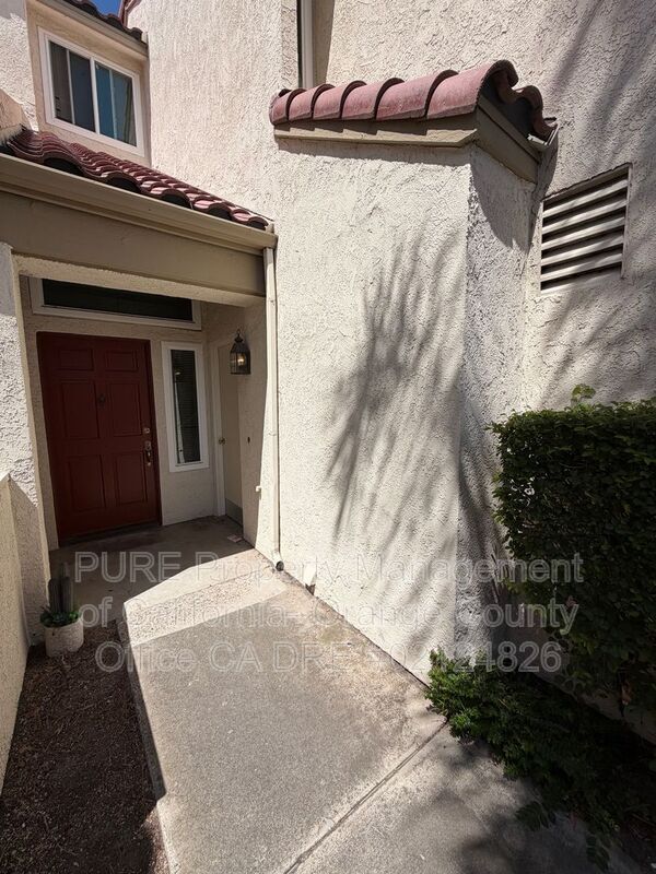 Building Photo - 25321 Vista Hermosa