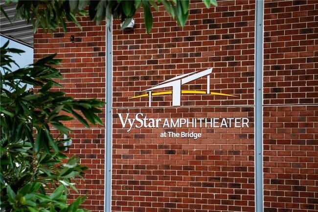 Building Photo - 173 Brush Creek Ct