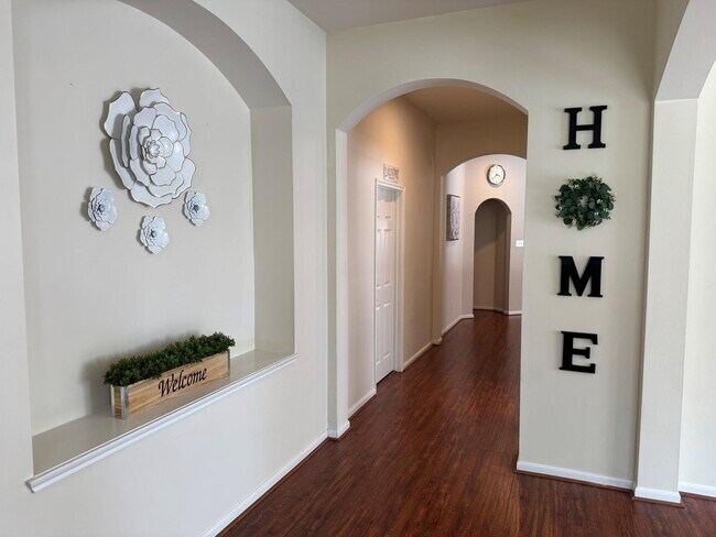 Building Photo - 9907 Rushing Springs Dr