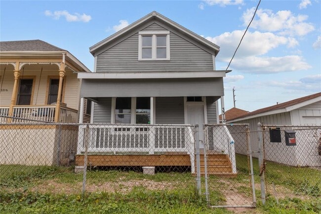 Primary Photo - 3312 Sealy Ave