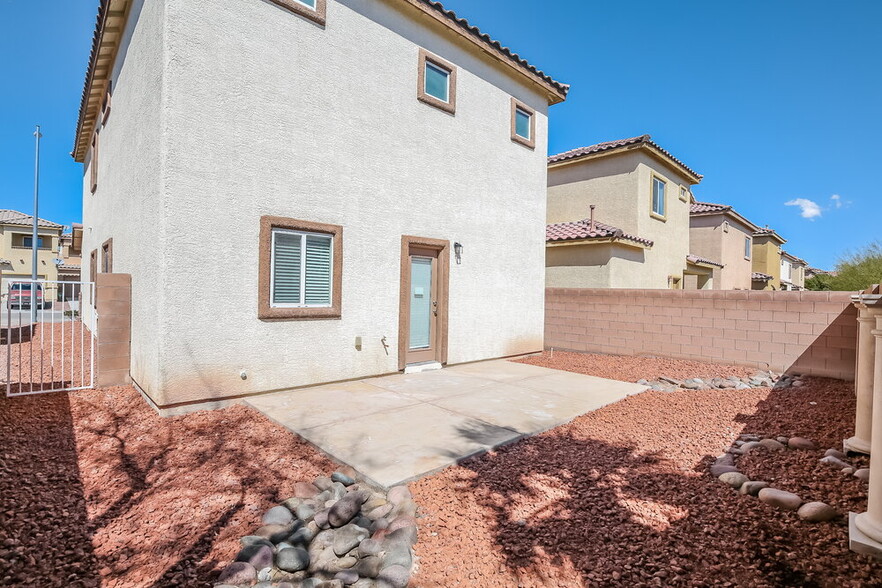 Building Photo - 3533 Terneza Ave