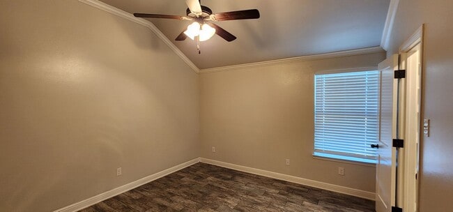 Building Photo - Gorgeous 3 bed/2 bath in Trimmier Estates ...