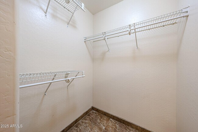 Building Photo - 11761 W Dos Rios Dr