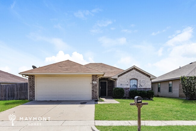 Building Photo - 3112 Royal Crest Dr