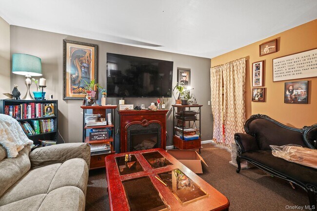 Building Photo - 2452 NY-207