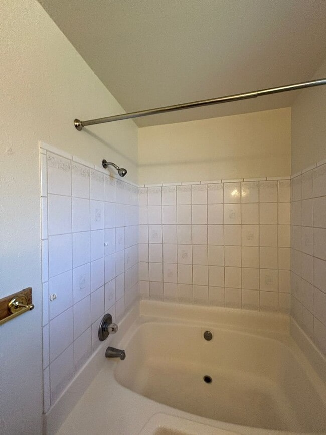 Building Photo - 2307 E O Ct