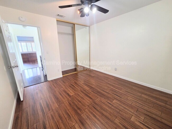 Building Photo - 8901 Serapis Ave