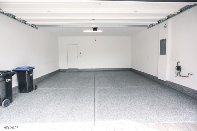 Building Photo - 600 Carriage Hill Dr