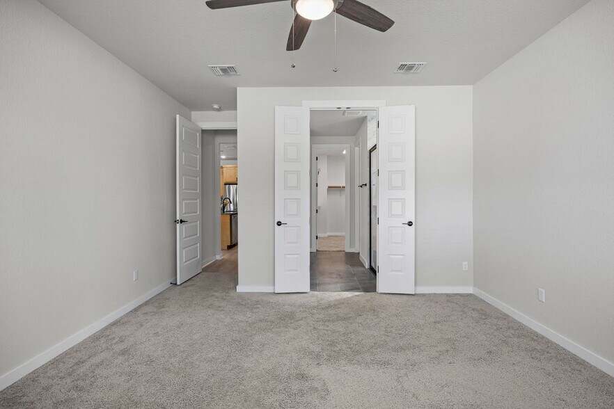 Building Photo - 12702 Autumn Bird Trce