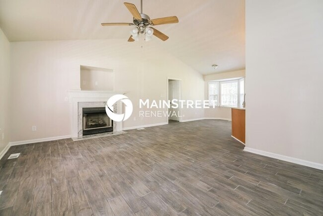 Building Photo - 3 Bedroom Pet-Friendly Home in CLAYTON, NC...