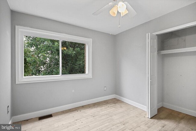 Building Photo - 511 Avondale Dr