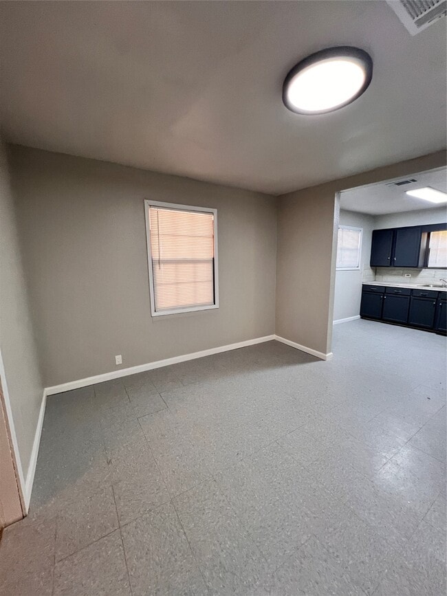 Building Photo - 2065 Lela St