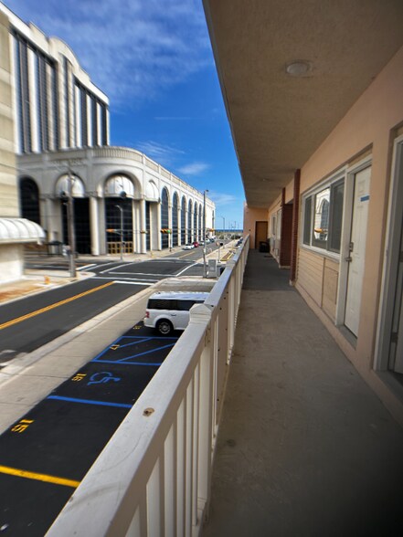 Building Photo - 3501 Pacific Ave