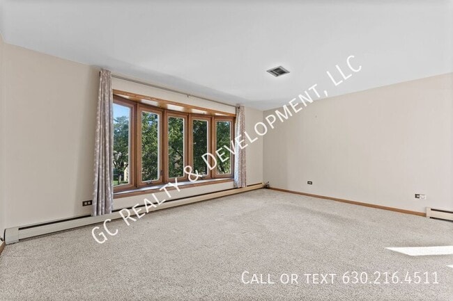 Building Photo - 1513 N La Grange Rd