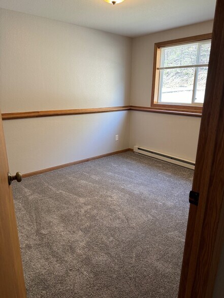 Building Photo - 407 Glenwood Ave